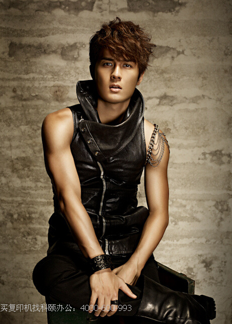 吳克群 壓力過大突發性失聰 柯尼卡美能達復印機助力抗壓