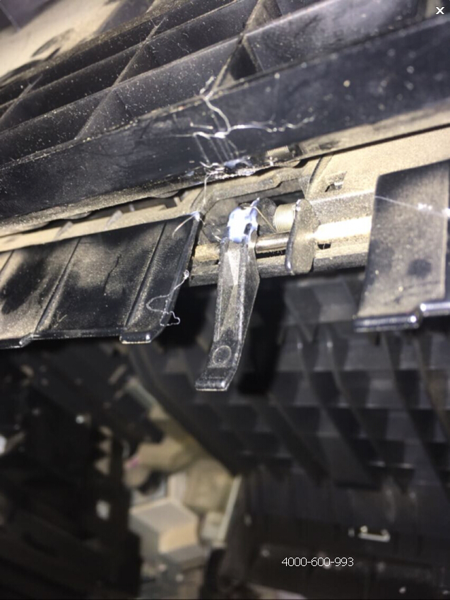 何先生發(fā)過來的柯尼卡美能達(dá)彩色復(fù)印機(jī)C7722問題配件圖-科頤辦公